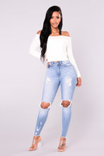 Load image into Gallery viewer, white_sweater